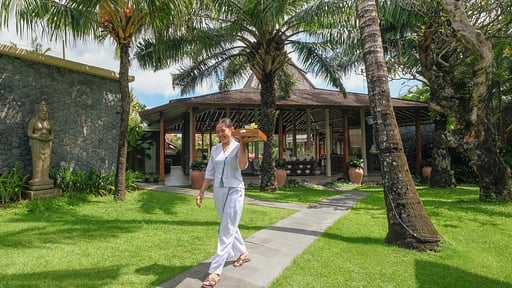 Villa Mannao Services