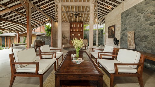 Villa Mannao Living room 2