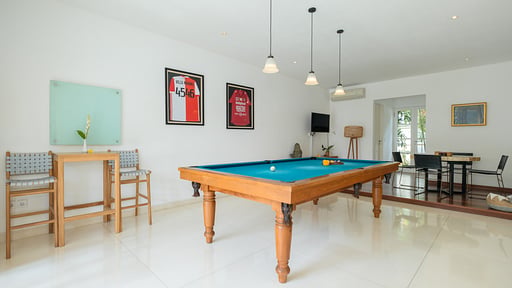 Villa Marang Billiard