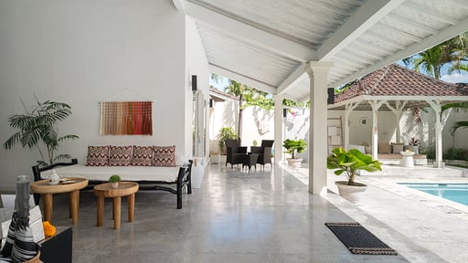 Villa Mas 3 Seminyak Terrasse/Veranda