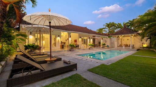 Villa Mas 3 Seminyak Schwimmbad