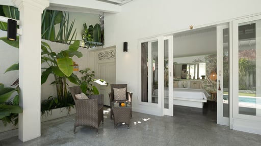 Villa Mas 3 Seminyak Terrasse/Veranda