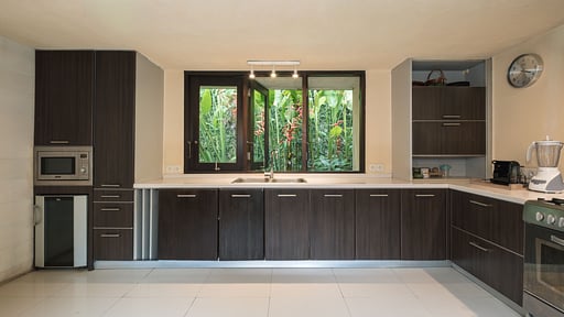 Villa Mata Air Kitchen