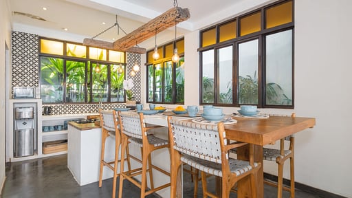 Villa Metisse Dining area