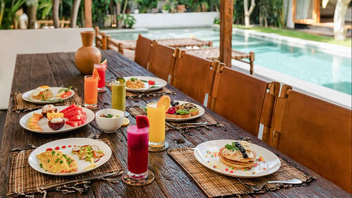 Villa Micasa Dining area
