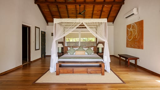 Villa Mimosa Hill Bedroom 1