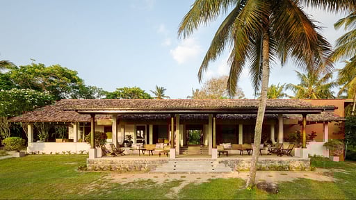 Villa Mimosa Hill Terrace/Veranda