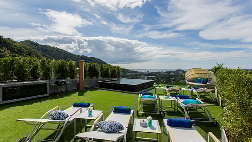 Villa Momo Rooftop lounge