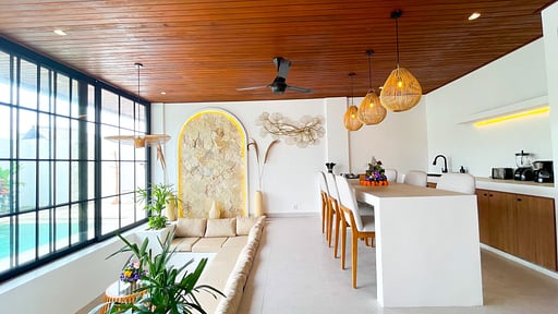 Villa Naikan Dining area