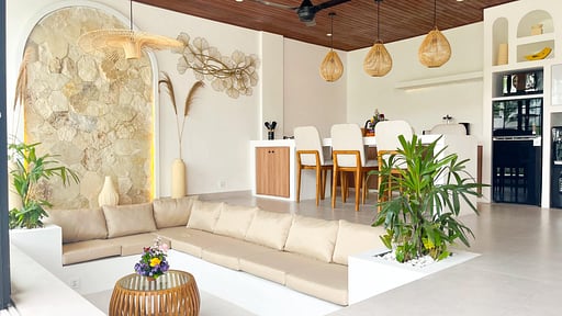 Villa Naikan Living room