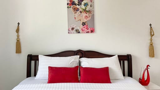 Villa Nap Dau Crown Bedroom 2