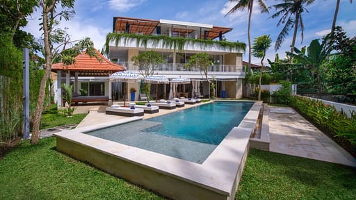Villa Paletu Swimming pool