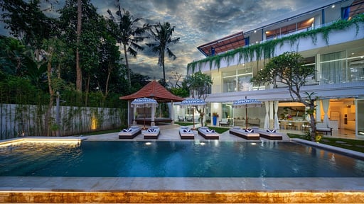 Villa Paletu Swimming pool