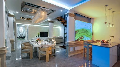 Villa Paletu Dining area
