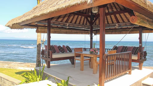 Villa Puri Saanti Piscina