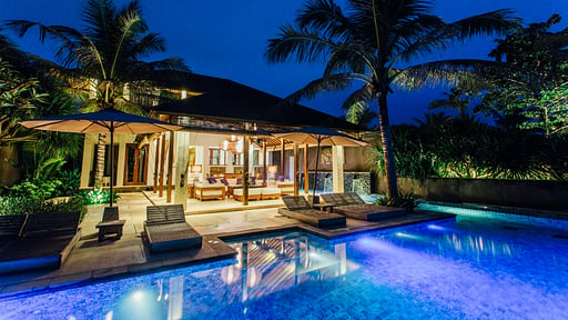 Villa Puri Saanti Piscina