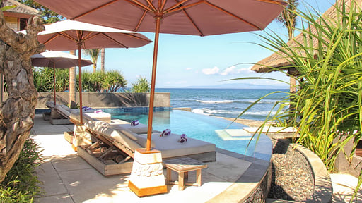 Villa Puri Saanti Piscina
