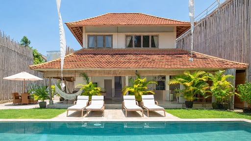 Villa Rabu Zwembad