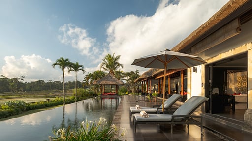 Villa Rumah Lotus Kolam renang