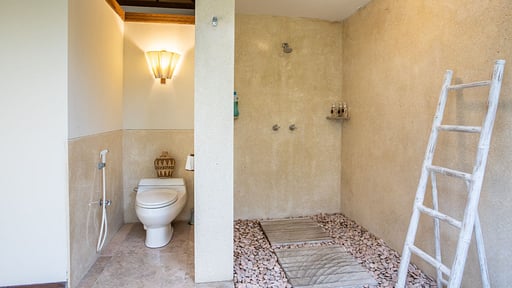 Villa Saffron Bedroom 1