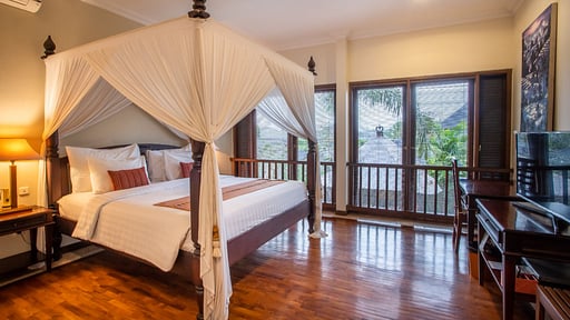 Villa Saffron Bedroom 2