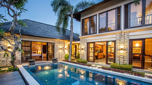 Villa Saffron Swimming pool