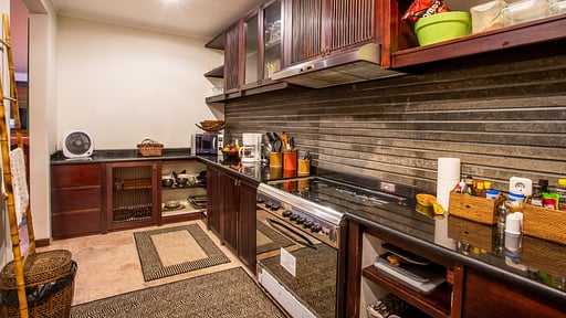 Villa Saffron Kitchen