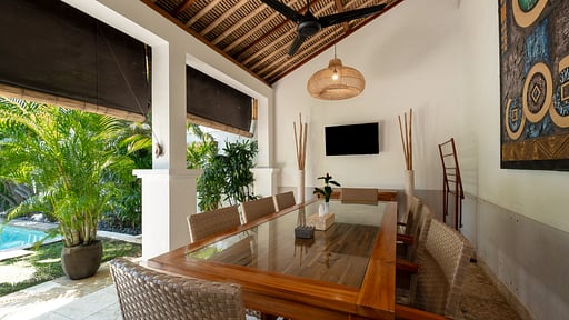 Villa Selasa Dining area