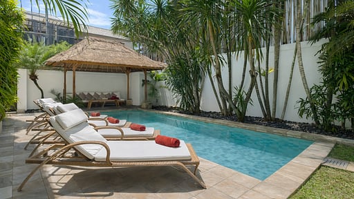 Villa Selasa Swimming pool
