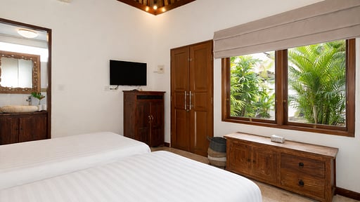 Villa Senin Bedroom 2