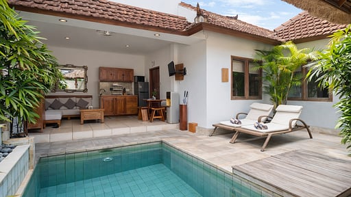 Villa Senin Swimming pool