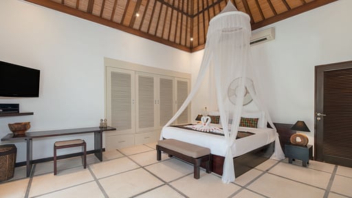 Villa Sesari Bedroom 1