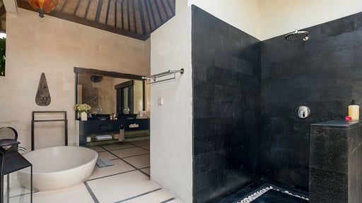 Villa Sesari Bedroom 1