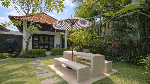 Villa Sesari Garden