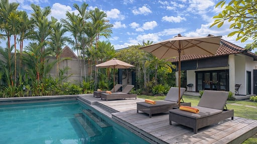 Villa Sesari Swimming pool