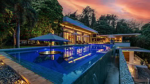 Villa Skyfall Phuket Schwimmbad