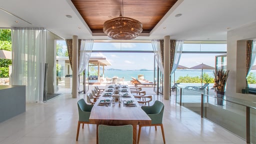 Villa Skyfall Phuket Dining area