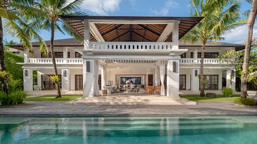 Villa Tjitrap Swimming pool