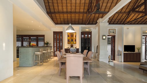 Villa V Seminyak Essecke