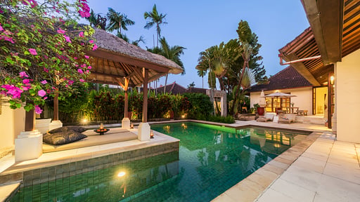 Villa V Seminyak Schwimmbad