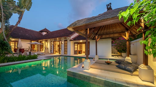 Villa V Seminyak Schwimmbad
