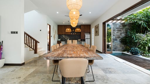 Villa Yasmin Dining area