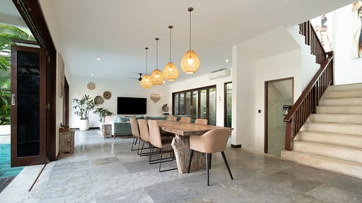 Villa Yasmin Dining area