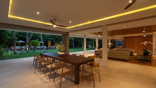 Villa Zambala Обеденная зона