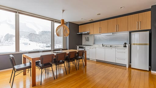 Yama Shizen Three Bedroom Penthouse Cuisine