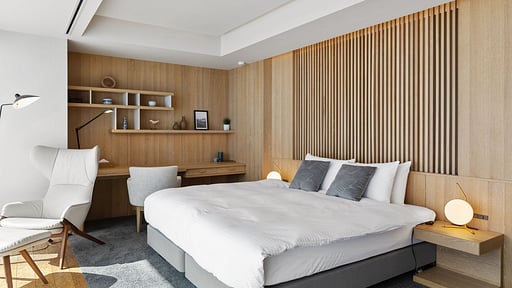 Yamakei Yotei Creekside Penthouse Four Bedroom Bedroom 1