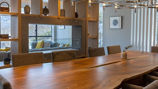Yamakei Yotei Penthouse Four Bedroom Dining area