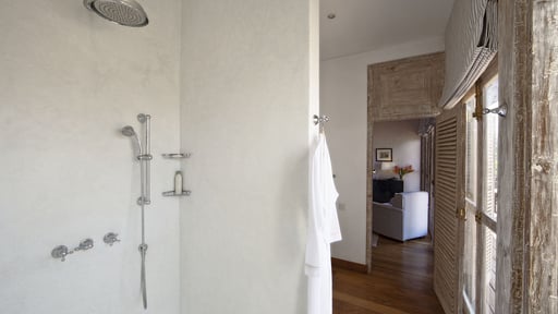 20 Middle Street Bedroom 1