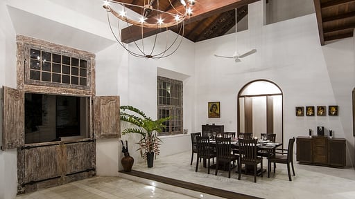 5 Middle Street Dining area