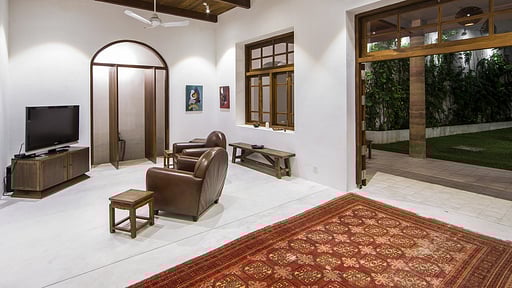 5 Middle Street Living room